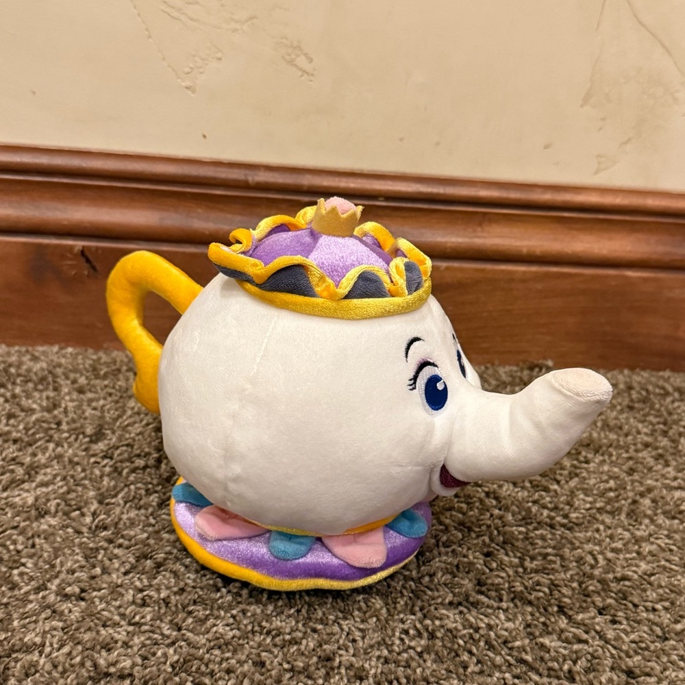 Disney Mrs. Pots Plush